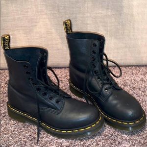 Black Dr martens